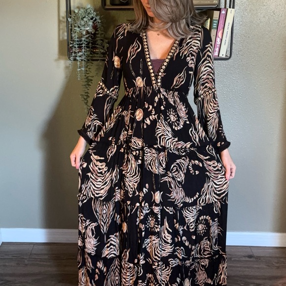 Floral Boho Maxi Dress - Picture 4 of 8